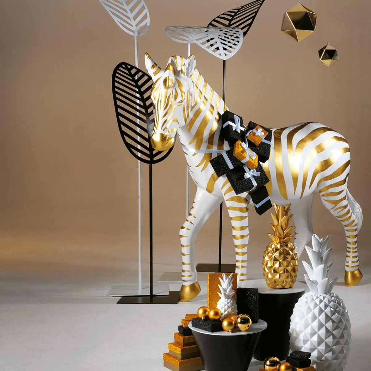 Outlet DecoWoerner Geschenkkartonage , 10tlg. gold