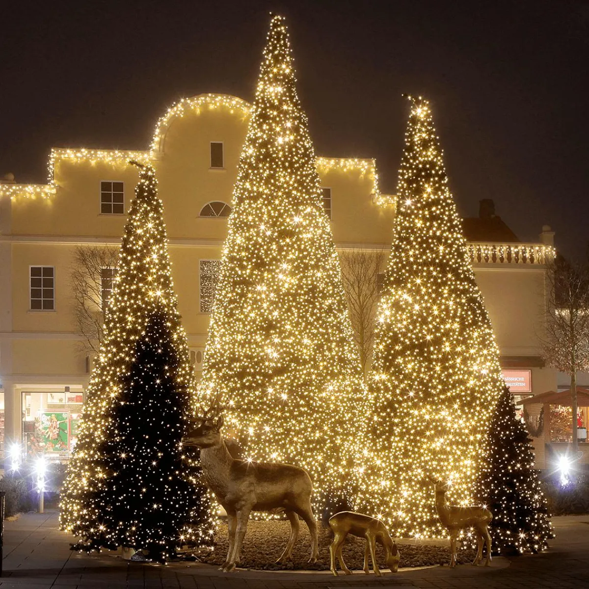 Clearance DecoWoerner Gigant Baum Mit LED Warm, Außen, 440 Cm grün