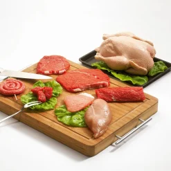 Discount DecoWoerner Gulasch-Stücke Roh Lebensmittel-Attrappe, 3 Stück rot