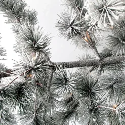 New DecoWoerner Hängender, Künstlicher Weihnachtsbaum Kiefer Mit Beeisten Nadeln Und LED 300 Cm weiß