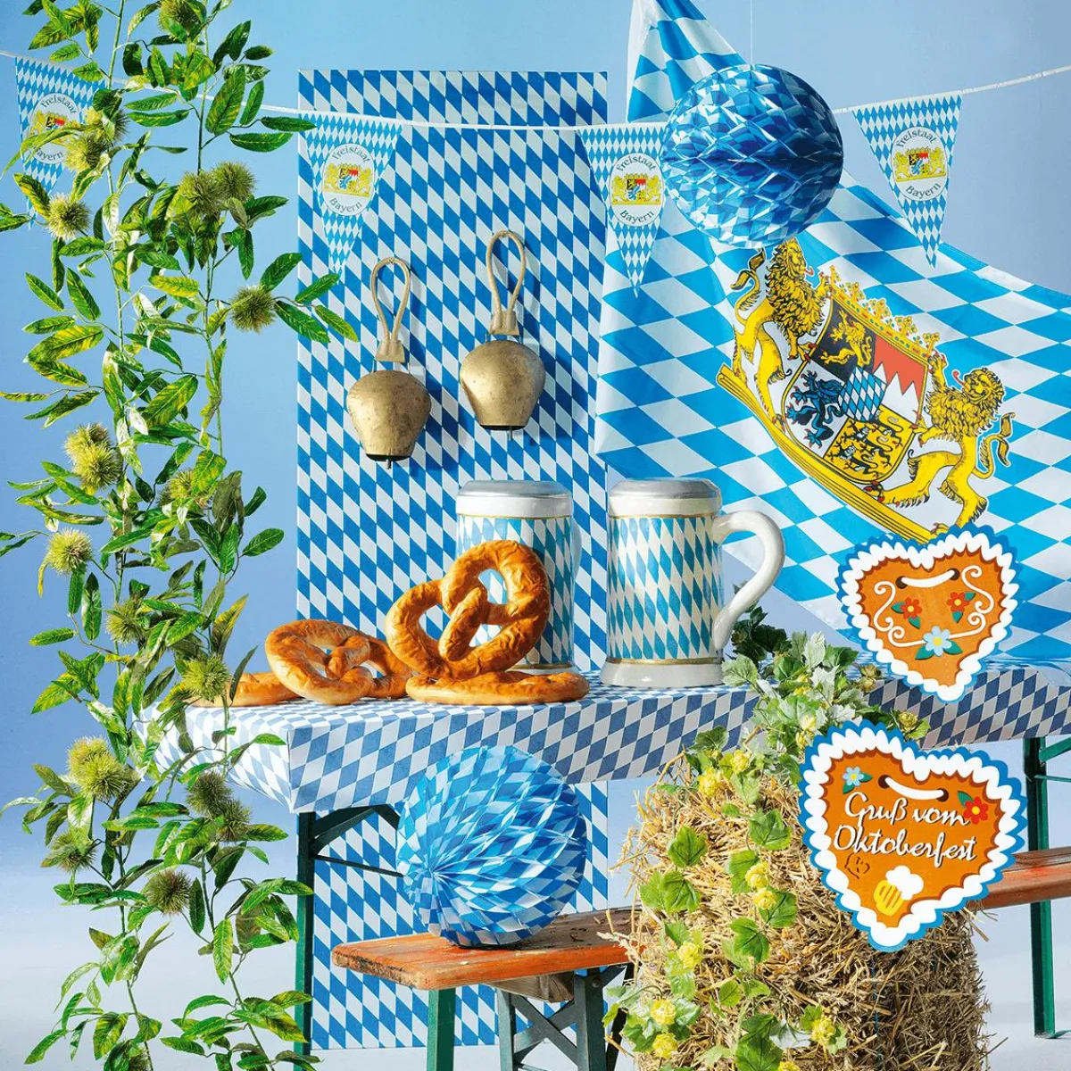 Clearance DecoWoerner Kartonherz-Hänger "Oktoberfest" mehrfarbig