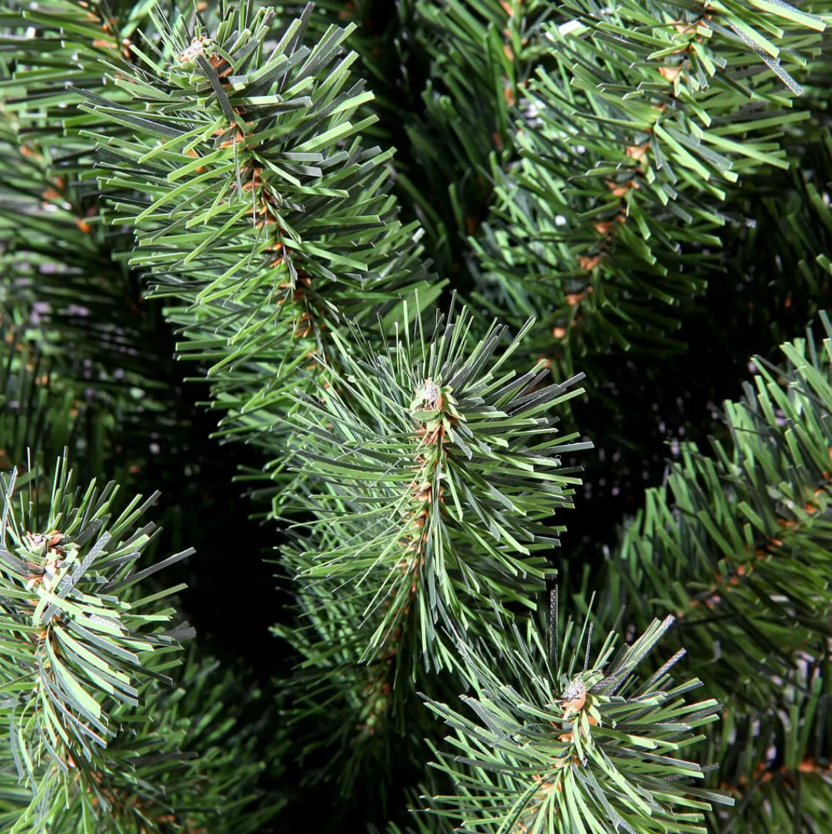 DecoWoerner Künstlicher Tannenkranz 80 Cm Ø grün