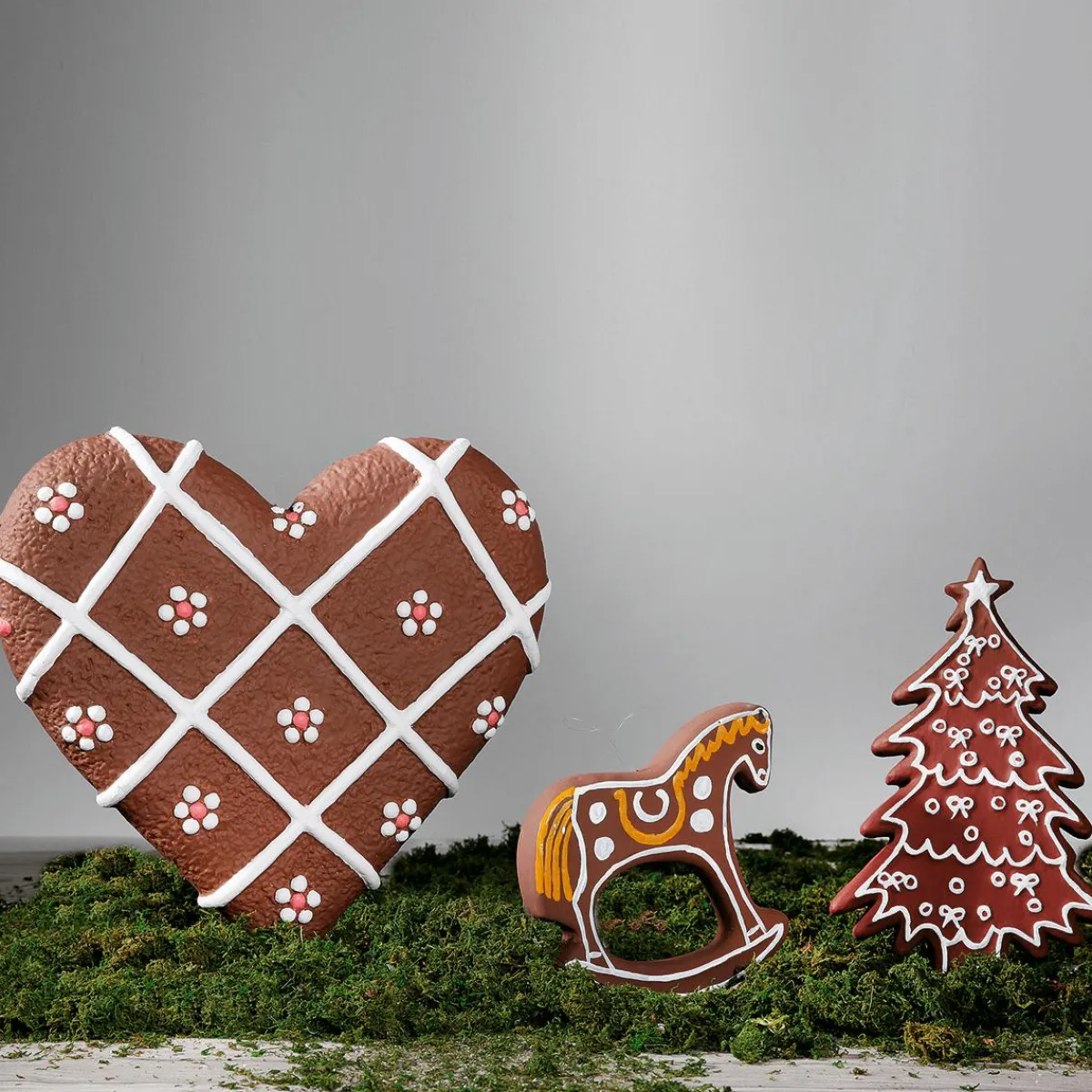 Hot DecoWoerner Lebkuchen "Tanne" Lebensmittel-Attrappe 40 Cm braun