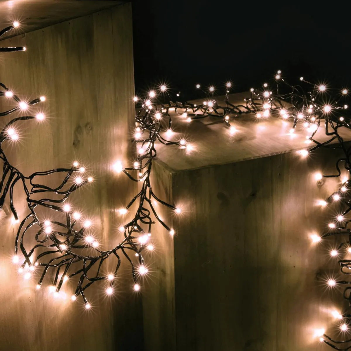 Sale DecoWoerner LED Cluster Lichterkette Mit Timer Für Außen, 600 Cm