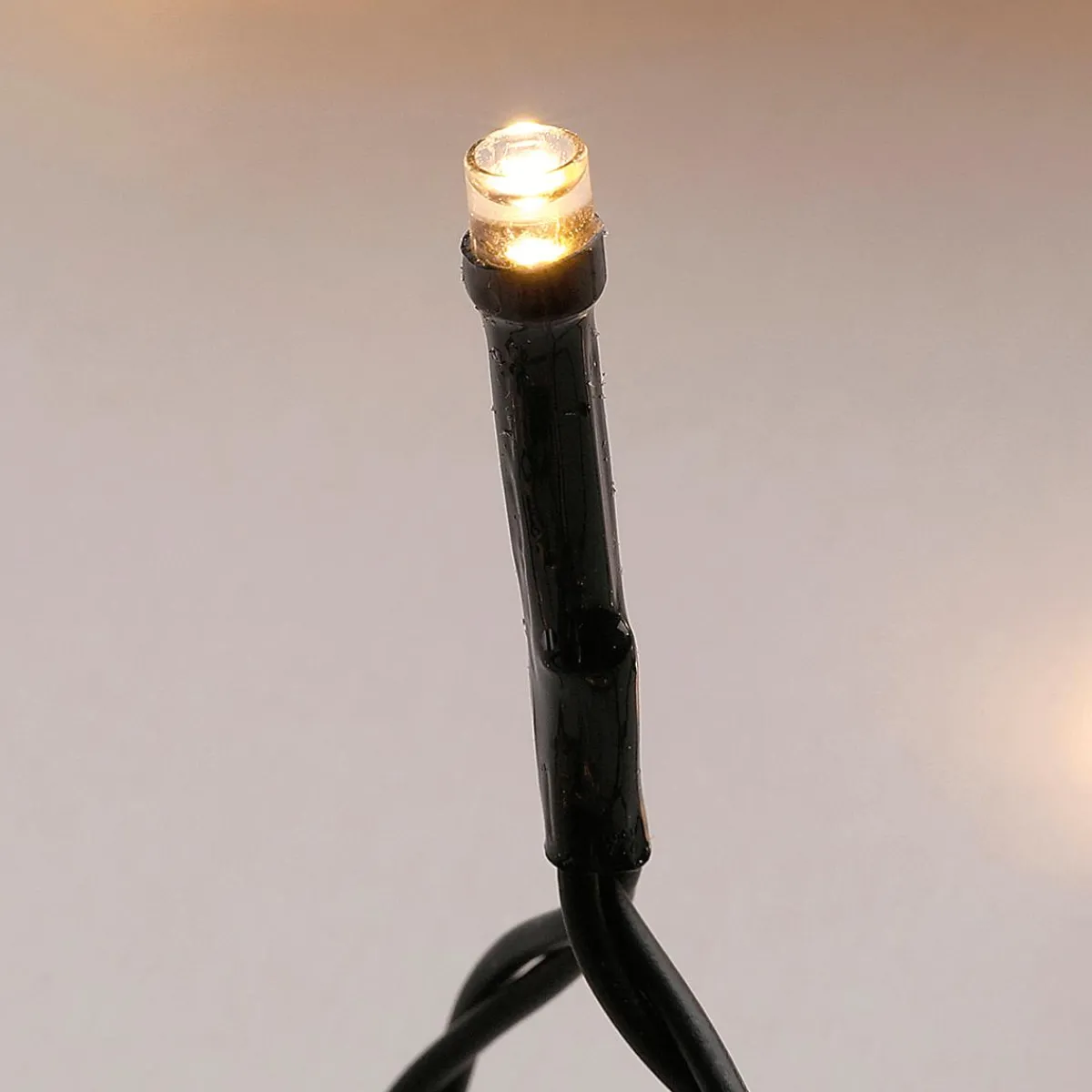 New DecoWoerner Lichterkette Grün 9 M, 120 LED Warm-weiß IP44