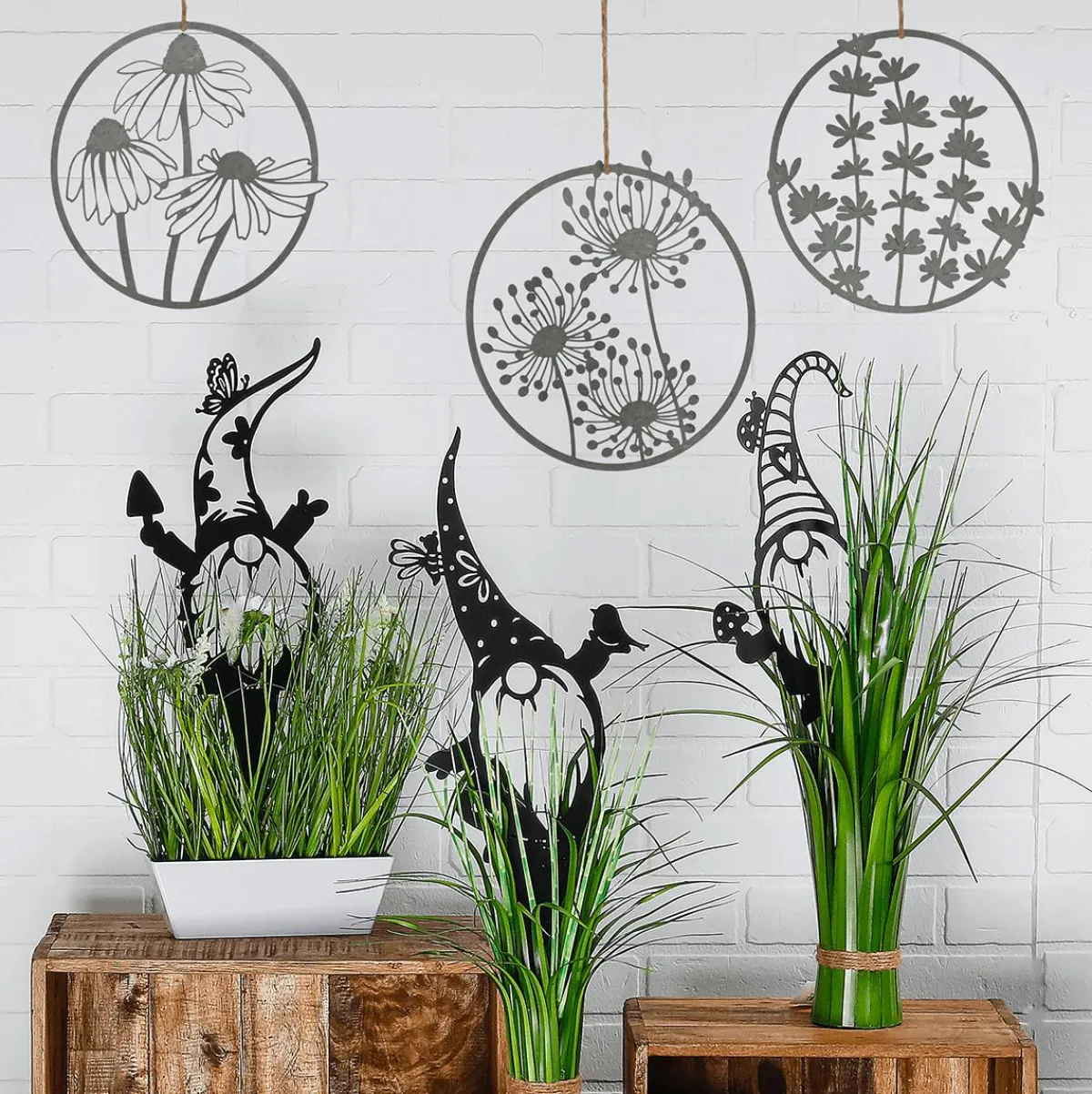 Discount DecoWoerner Metall Zwerg Erdspieß, 50 Cm schwarz