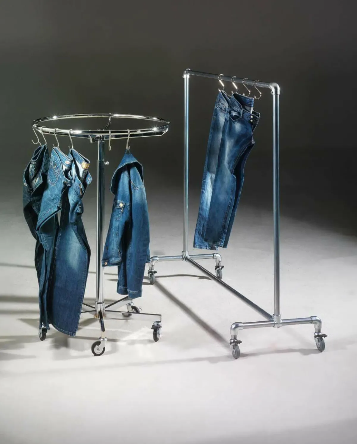 Hot DecoWoerner Rundständer 80 Cm Ø, Höhenverstellbar silber